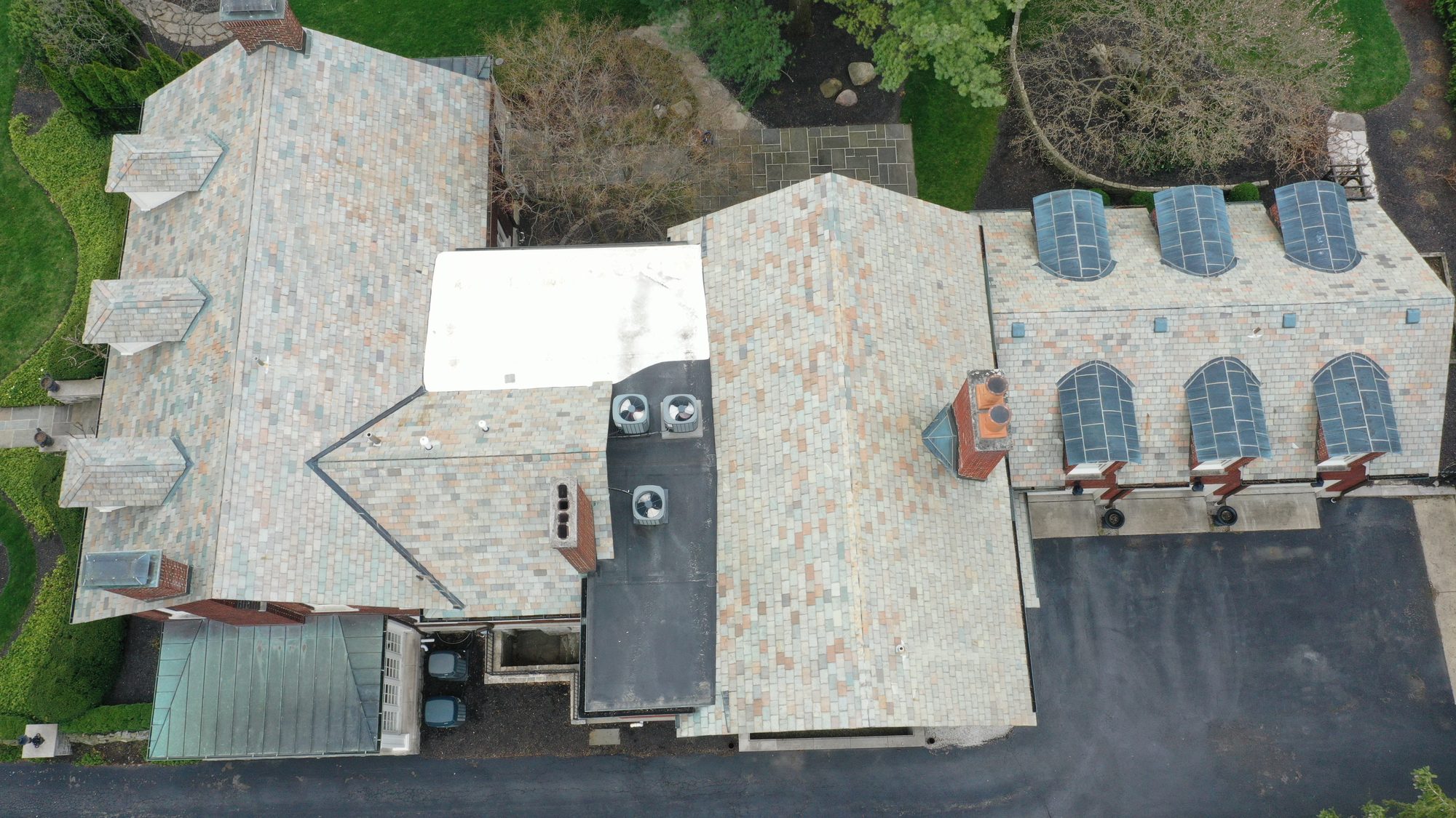 Side view of Bexley slate roof after Forza gentle cleaning