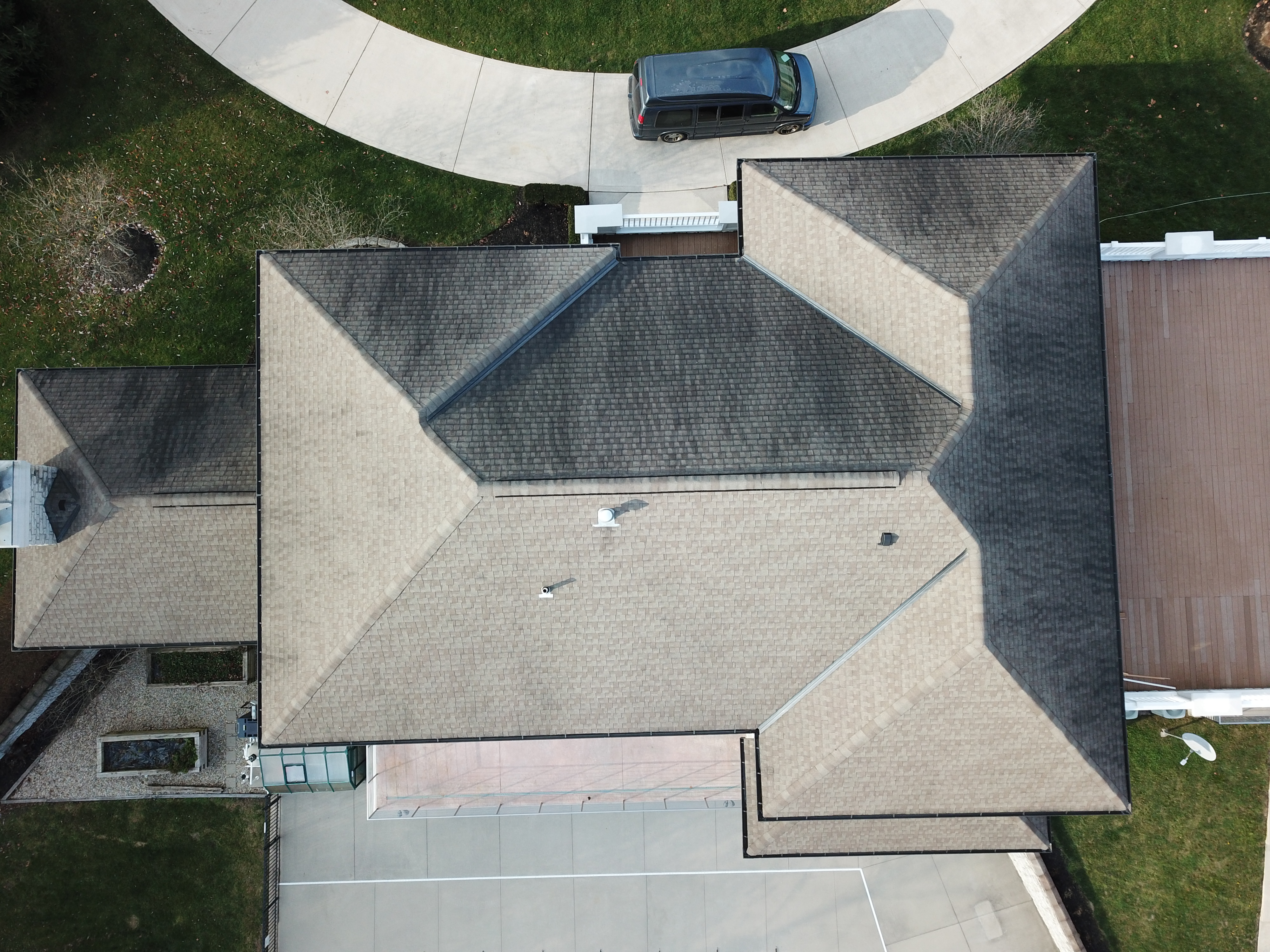 Before roof cleaning in Lithopolis Ohio